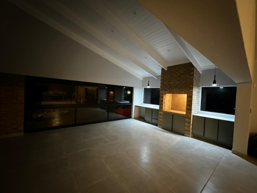 3 Bedroom Property for Sale in Dana Bay Western Cape